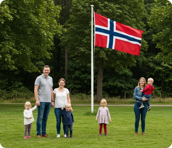 Bildet viser en familie, en kvinne og barn som står med det norske flagget heist bak seg